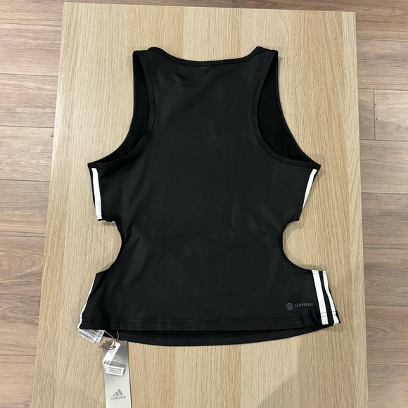 Adida Cut Out Top - Picture 2 of 4